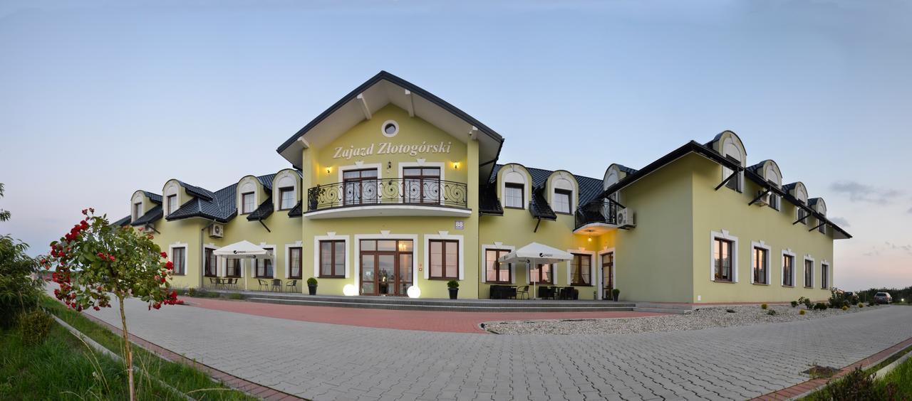 Hotel Zlotogorski Koscielec Екстер'єр фото